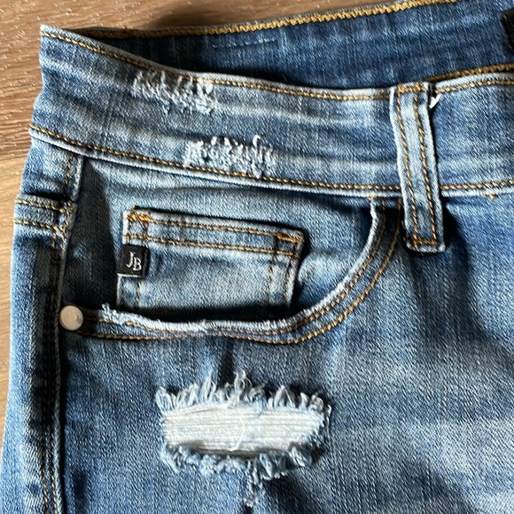 Judy Blue Sz15/32 Jeans Skinny Fit Distressed Tattered Leopard Print Patch Pants - Picture 15 of 16